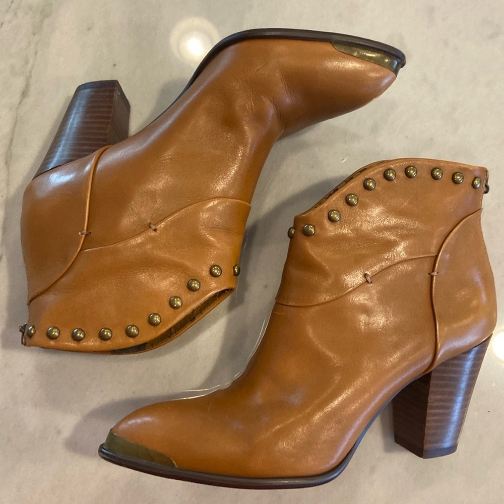 B. Makowsky Studded Carmel Colored Ankle Boots
